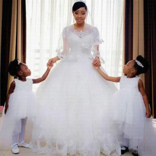Pearl Wedding Dress Vintage Lace Ball Gown - Image 4